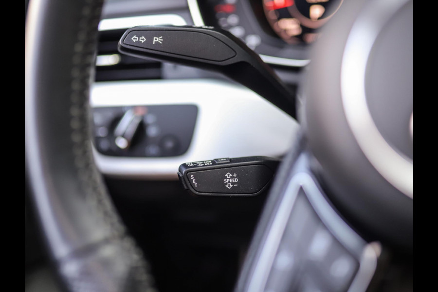 Audi A4 Avant 1.4 TFSI Sport S line black edition | Keyless | Pano | Camera | Stoelverw.