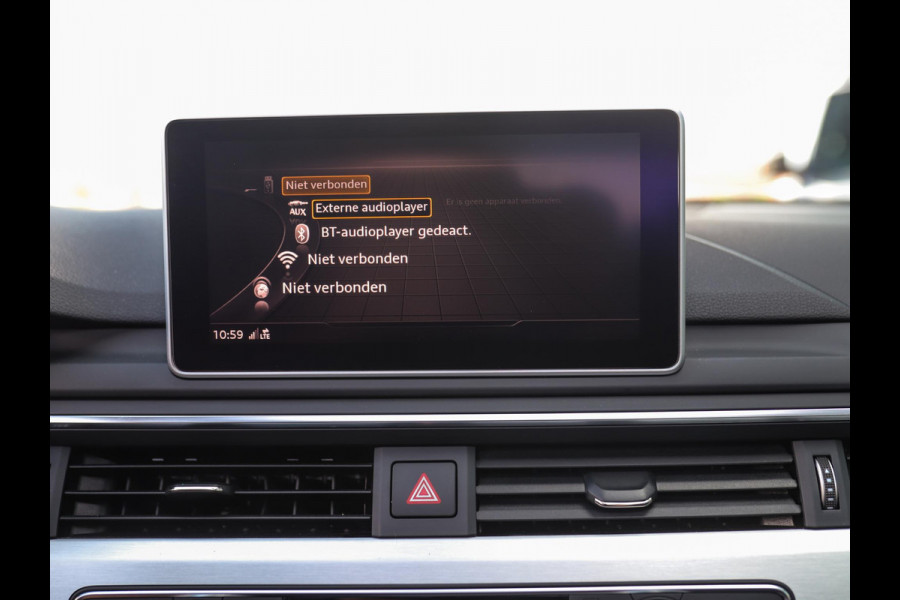 Audi A4 Avant 1.4 TFSI Sport S line black edition | Keyless | Pano | Camera | Stoelverw.