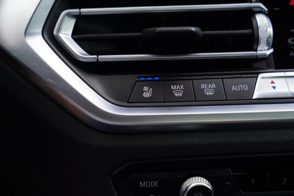 BMW 4 Serie Cabrio 430i High Executive |Sanremo green | LaserLED | Stoelkoeling | Camera | NIEUWstaat | Nekverwarming | Luxe Leder