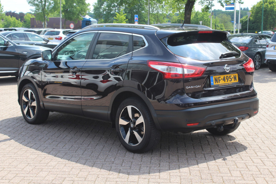 Nissan QASHQAI 1.2 N-Connecta / Trekhaak / Panoramadak / 360Camera / 18'' / Keyless / Navigatie / Getint glas / DAB / Cruise Control
