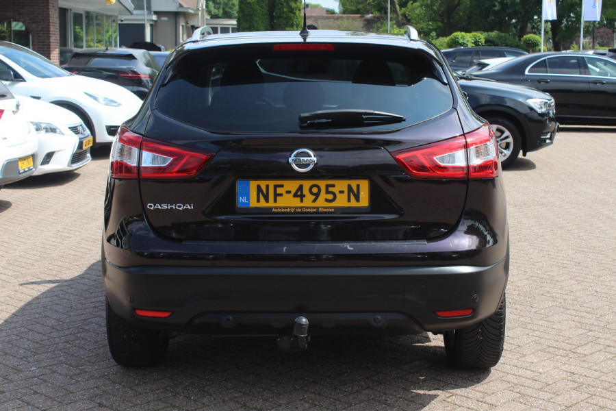 Nissan QASHQAI 1.2 N-Connecta / Trekhaak / Panoramadak / 360Camera / 18'' / Keyless / Navigatie / Getint glas / DAB / Cruise Control