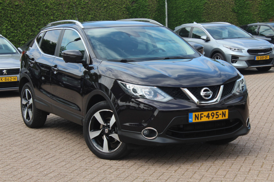 Nissan QASHQAI 1.2 N-Connecta / Trekhaak / Panoramadak / 360Camera / 18'' / Keyless / Navigatie / Getint glas / DAB / Cruise Control