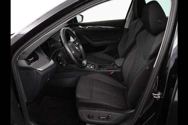 Škoda Octavia 1.0 e-TSI Bns Edition Plus | Memory | Stoelverwarming | Trekhaak | Elektrische achterklep | Head-up | Adaptive cruise control
