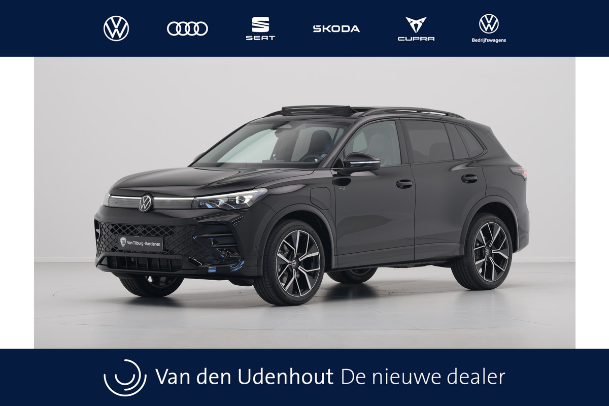 Volkswagen Tiguan R-Line Edition - eHybrid | 'App-Connect' draadloze smartphone integratie | Automatische afstandsregeling (Adaptive Cruise Control) | Digital Cockpit Pro (26 cm) Volkswagen Tiguan R-Line Edition - eHybrid | 'App-Connect' draadloze smartphone integratie | Automatische afstandsregeling (Adaptive Cruise Control) | Digital Cockpit Pro (26 cm)