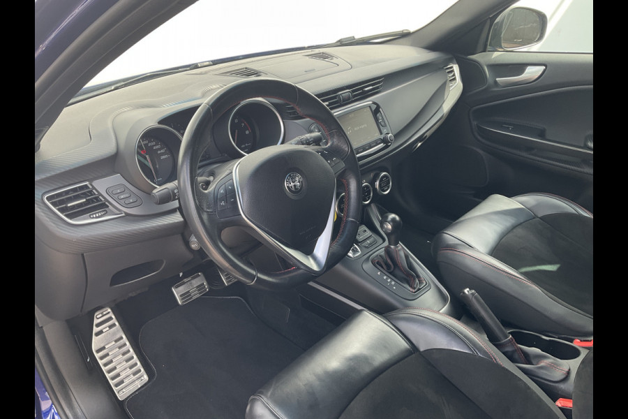 Alfa Romeo Giulietta 1.750 Turbo 241pk Veloce Automaat Carplay Sport-Stoelen Nav/Cruise Voll.Onderhouden!