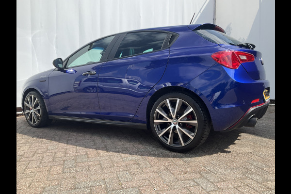 Alfa Romeo Giulietta 1.750 Turbo 241pk Veloce Automaat Carplay Sport-Stoelen Nav/Cruise Voll.Onderhouden!