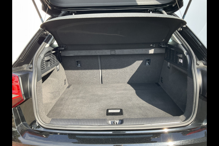 Audi Q2 1.0 TFSI Automaat Sport Pro Line Pano Cruise PDC Stoelverw Hoogzitter!