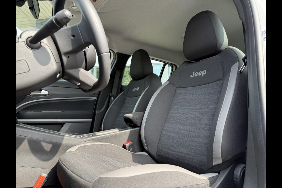 Jeep Avenger Aut. Longitude 54kWh | Navi | Carplay | Stoelverwarming |