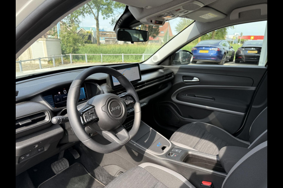 Jeep Avenger Aut. Longitude 54kWh | Navi | Carplay | Stoelverwarming |
