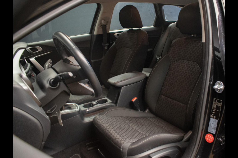 Kia Ceed Sportswagon 1.4 T-GDi DynamicLine Sport (APPLECARPLAY,NAVI,CAMERA,PDC,CLIMATE,CRUISE,LED,SPORTSTOELEN,LM VELGEN)