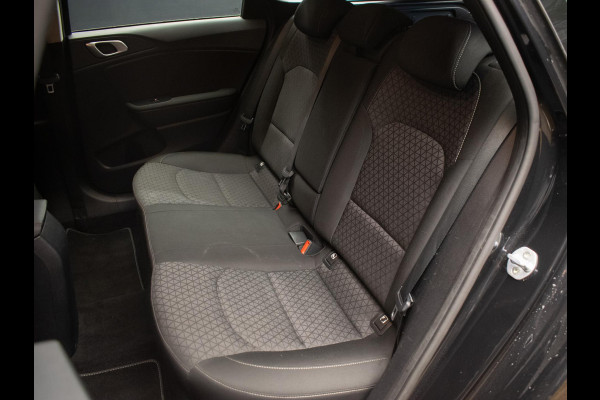Kia Ceed Sportswagon 1.4 T-GDi DynamicLine Sport (APPLECARPLAY,NAVI,CAMERA,PDC,CLIMATE,CRUISE,LED,SPORTSTOELEN,LM VELGEN)