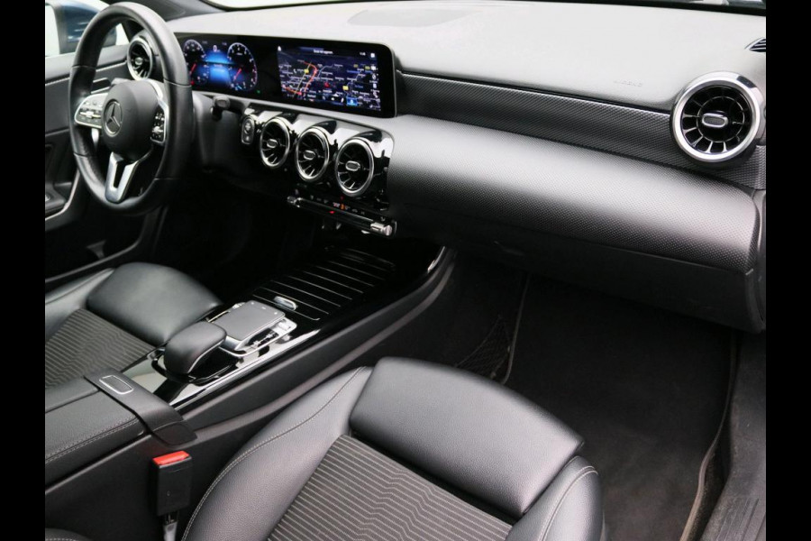 Mercedes-Benz A-Klasse 180 Aut. Luxury M-BUX | LED | Navi | Camera | CarPlay