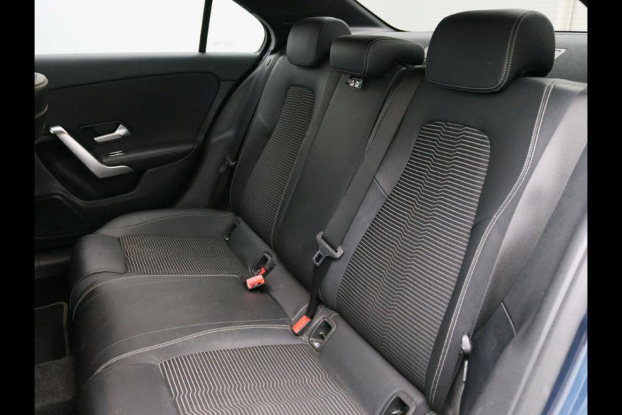 Mercedes-Benz A-Klasse 180 Aut. Luxury M-BUX | LED | Navi | Camera | CarPlay