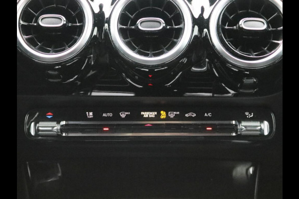 Mercedes-Benz A-Klasse 180 Aut. Luxury M-BUX | LED | Navi | Camera | CarPlay