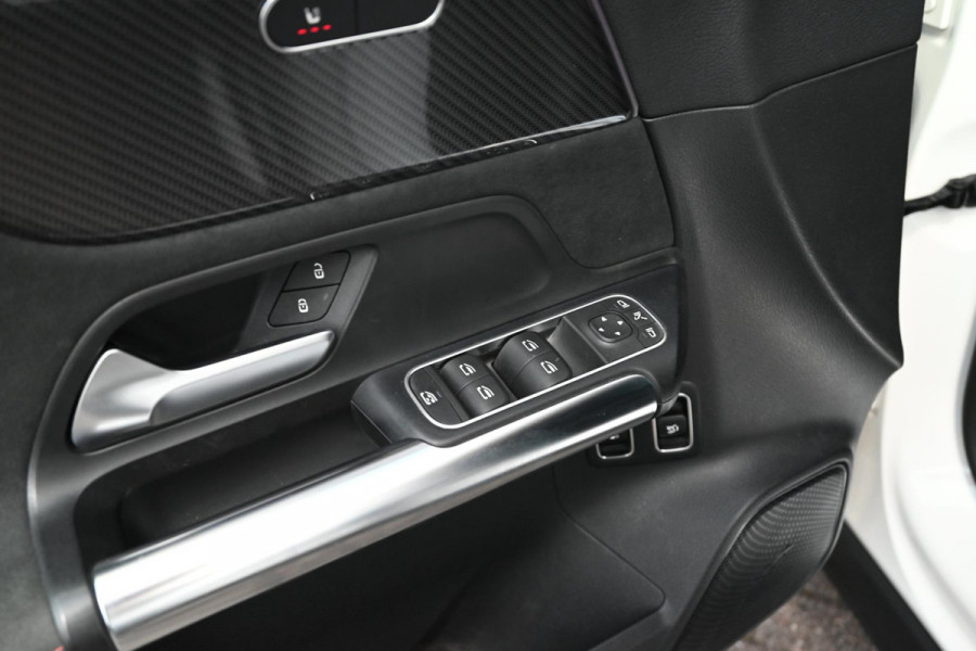 Mercedes-Benz GLA 250 e Business Solution AMG Limited Adaptive Keyless Camera Sfeerverlichting 19''