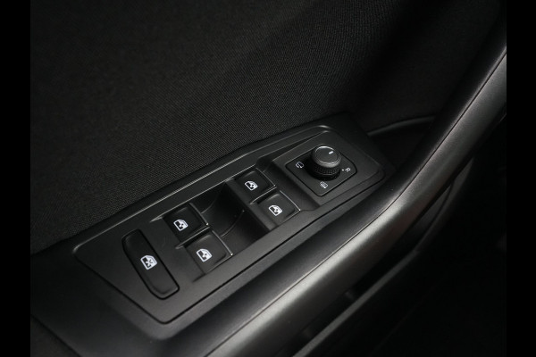 Volkswagen T-Roc 1.0 TSI 110pk Style Virtual Cockpit Navi via App Pdc Clima