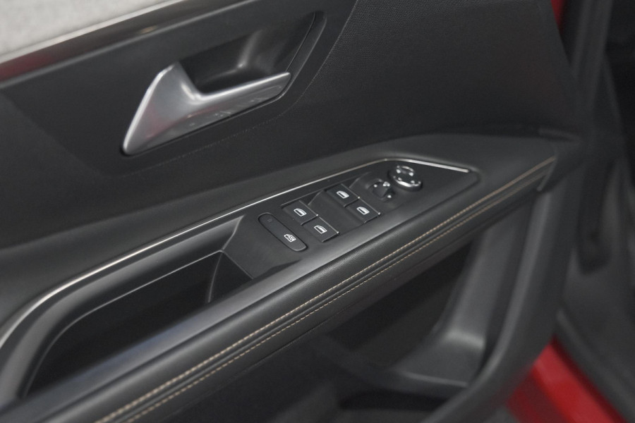 Peugeot 5008 PureTech 130 EAT8 GT | Elektrische Kofferklep | Camera | Adaptieve Cruise Control | Dodehoekdetectie