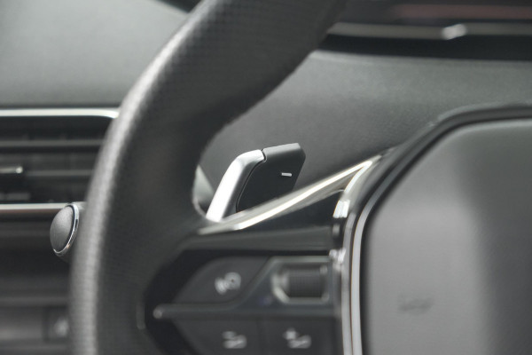 Peugeot 5008 PureTech 130 EAT8 GT | Elektrische Kofferklep | Camera | Adaptieve Cruise Control | Dodehoekdetectie