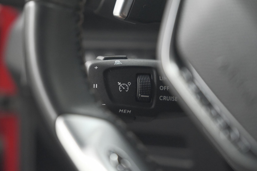 Peugeot 5008 PureTech 130 EAT8 GT | Elektrische Kofferklep | Camera | Adaptieve Cruise Control | Dodehoekdetectie