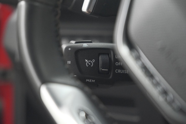 Peugeot 5008 PureTech 130 EAT8 GT | Elektrische Kofferklep | Camera | Adaptieve Cruise Control | Dodehoekdetectie