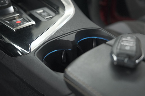Peugeot 5008 PureTech 130 EAT8 GT | Elektrische Kofferklep | Camera | Adaptieve Cruise Control | Dodehoekdetectie