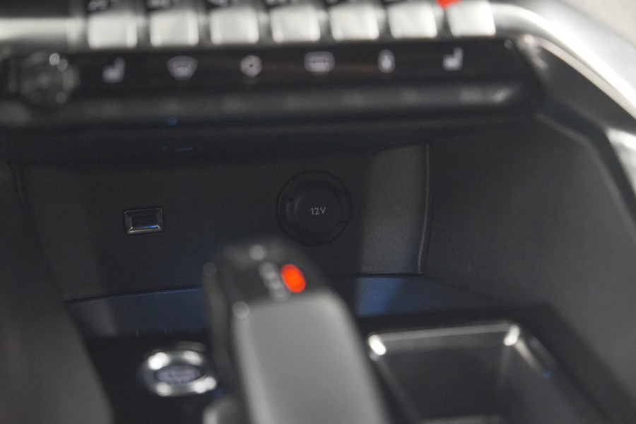 Peugeot 5008 PureTech 130 EAT8 GT | Elektrische Kofferklep | Camera | Adaptieve Cruise Control | Dodehoekdetectie