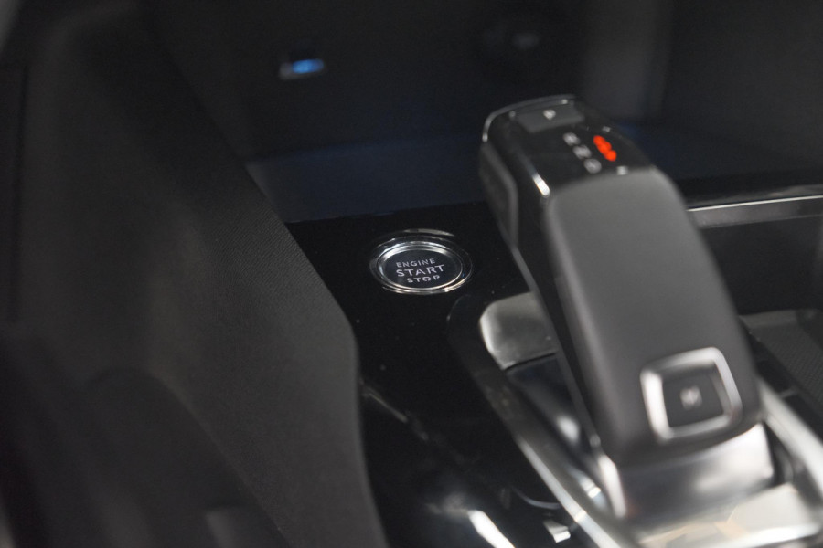 Peugeot 5008 PureTech 130 EAT8 GT | Elektrische Kofferklep | Camera | Adaptieve Cruise Control | Dodehoekdetectie
