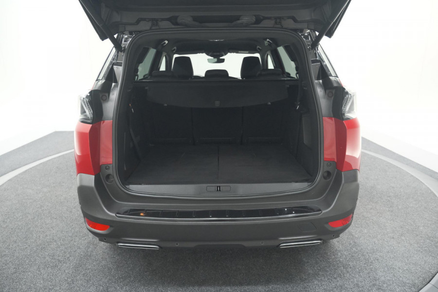 Peugeot 5008 PureTech 130 EAT8 GT | Elektrische Kofferklep | Camera | Adaptieve Cruise Control | Dodehoekdetectie