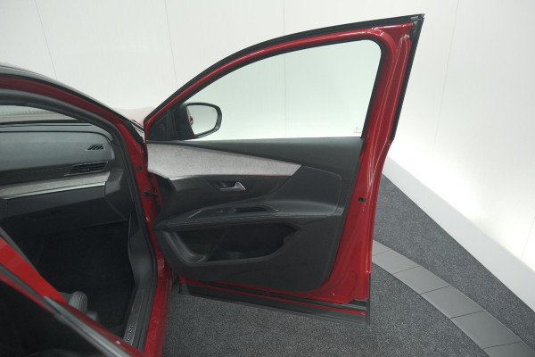 Peugeot 5008 PureTech 130 EAT8 GT | Elektrische Kofferklep | Camera | Adaptieve Cruise Control | Dodehoekdetectie