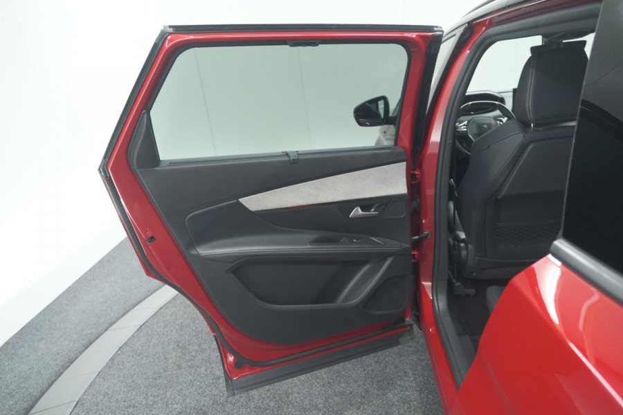 Peugeot 5008 PureTech 130 EAT8 GT | Elektrische Kofferklep | Camera | Adaptieve Cruise Control | Dodehoekdetectie