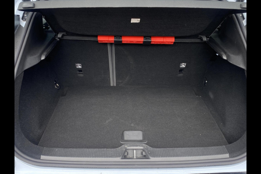 Volvo EX30 Single Motor Extended Range Plus 69 kWh ORIG. NL. NAP KM. | CAMERA | STOEL + STUURVERWARMING