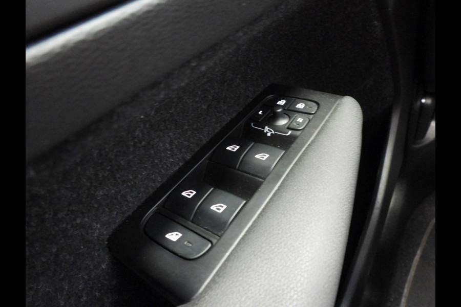 Volvo XC40 1.5 T4 Recharge R-Design NAVI/TREKHAAK/CAMERA/LED/18"LMV!