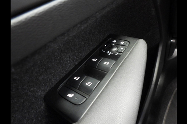 Volvo XC40 1.5 T4 Recharge R-Design NAVI/TREKHAAK/CAMERA/LED/18"LMV!