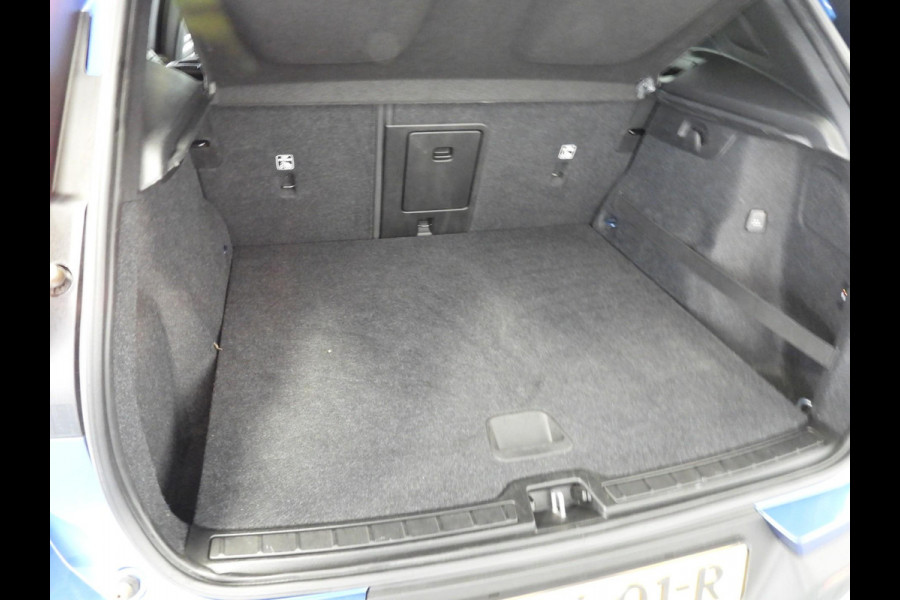 Volvo XC40 1.5 T4 Recharge R-Design NAVI/TREKHAAK/CAMERA/LED/18"LMV!