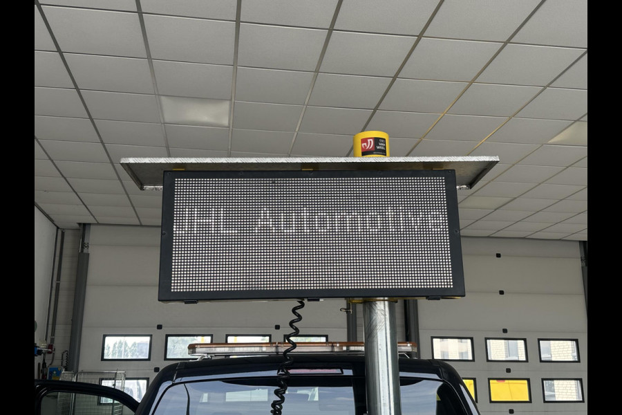 Volkswagen Amarok 3.0 TDI V6 4Motion DC*5P*MATRIX BORD*DRIP*ECC*NAVI