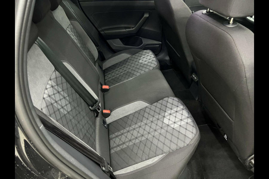 Volkswagen Taigo 1.5 TSI R-Line Edition Led | Pano | Virtual