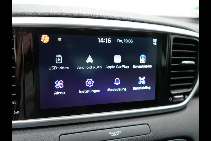 Kia Sportage 1.6 T-GDI Black Edition | Panodak | Elektrische Lederen Sportstoelen | JBL Audio | Carplay | Navigatie | Camera | Stuur/Stoel Verwarming |