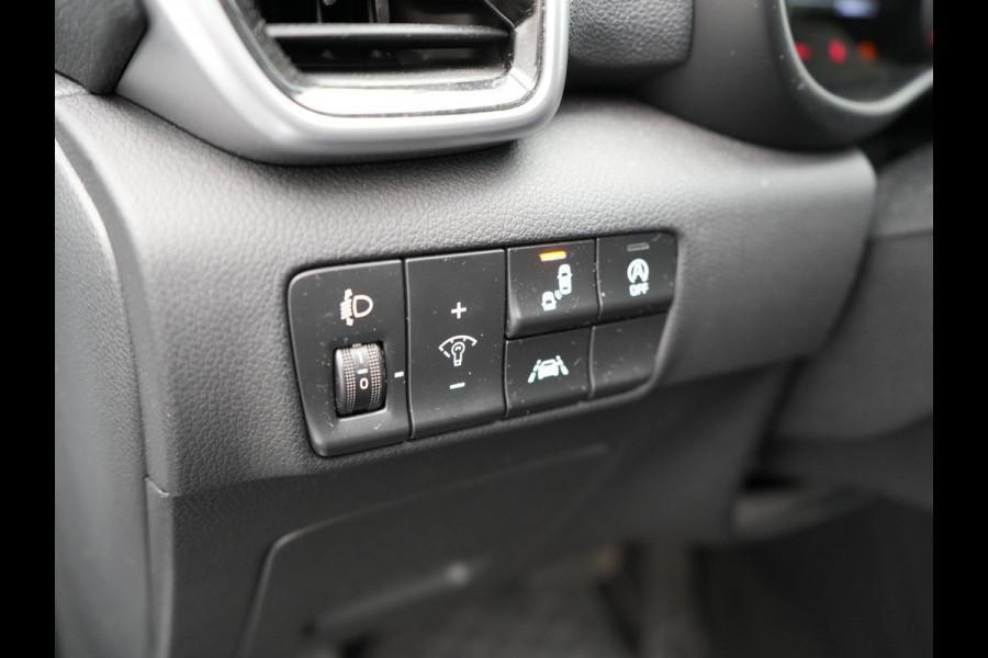 Kia Sportage 1.6 T-GDI Black Edition | Panodak | Elektrische Lederen Sportstoelen | JBL Audio | Carplay | Navigatie | Camera | Stuur/Stoel Verwarming |