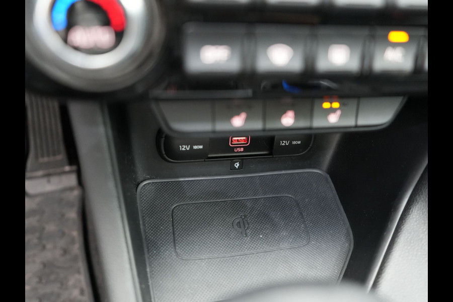 Kia Sportage 1.6 T-GDI Black Edition | Panodak | Elektrische Lederen Sportstoelen | JBL Audio | Carplay | Navigatie | Camera | Stuur/Stoel Verwarming |