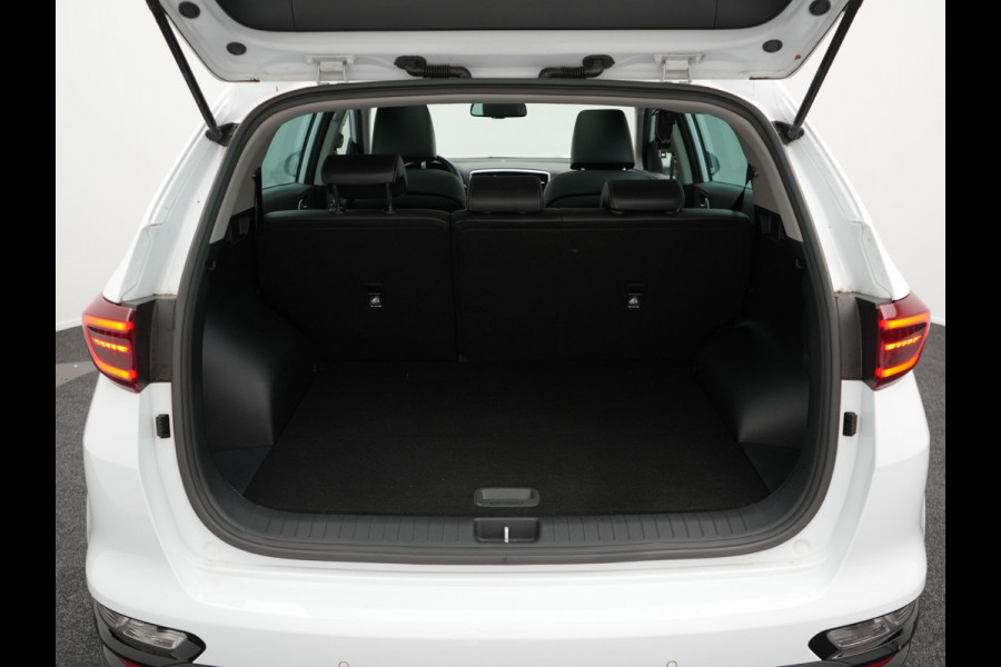 Kia Sportage 1.6 T-GDI Black Edition | Panodak | Elektrische Lederen Sportstoelen | JBL Audio | Carplay | Navigatie | Camera | Stuur/Stoel Verwarming |