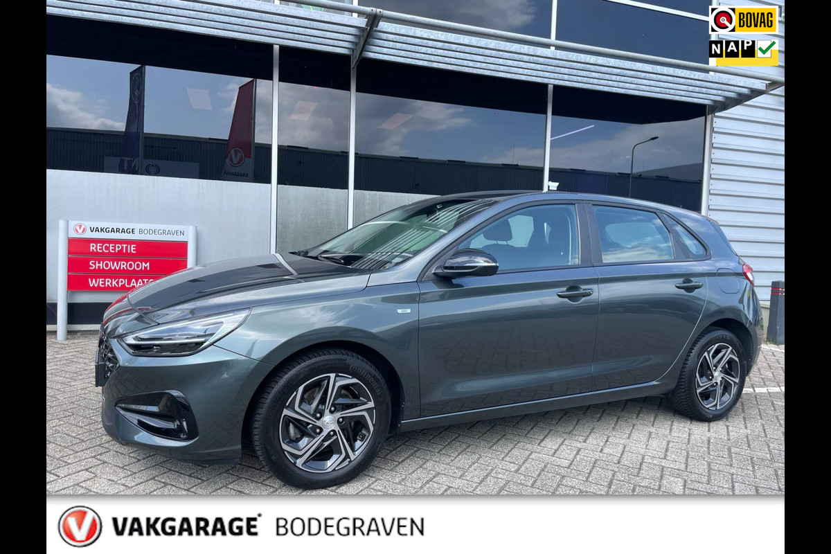 Hyundai i30 1.0 T-GDi MHEV Comfort Smart / camera / navigatie Hyundai i30 1.0 T-GDi MHEV Comfort Smart / camera / navigatie