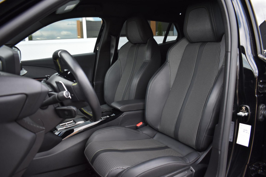 Peugeot 2008 1.2 PureTech130PK Aut. GT | LED | Navi | Camera
