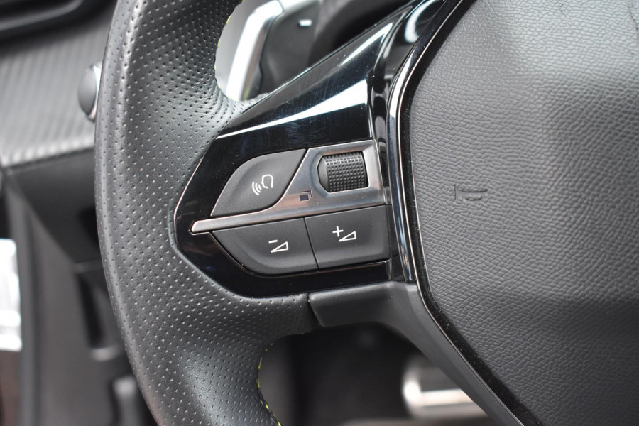 Peugeot 2008 1.2 PureTech130PK Aut. GT | LED | Navi | Camera