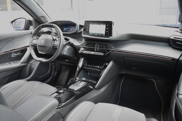 Peugeot 2008 1.2 PureTech130PK Aut. GT | LED | Navi | Camera
