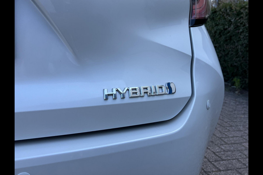 Toyota Corolla Touring Sports Hybrid 140 Business
