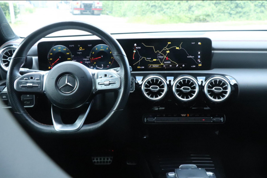 Mercedes-Benz CLA-Klasse 180 AMG | PANO - SFEER - VOLL!
