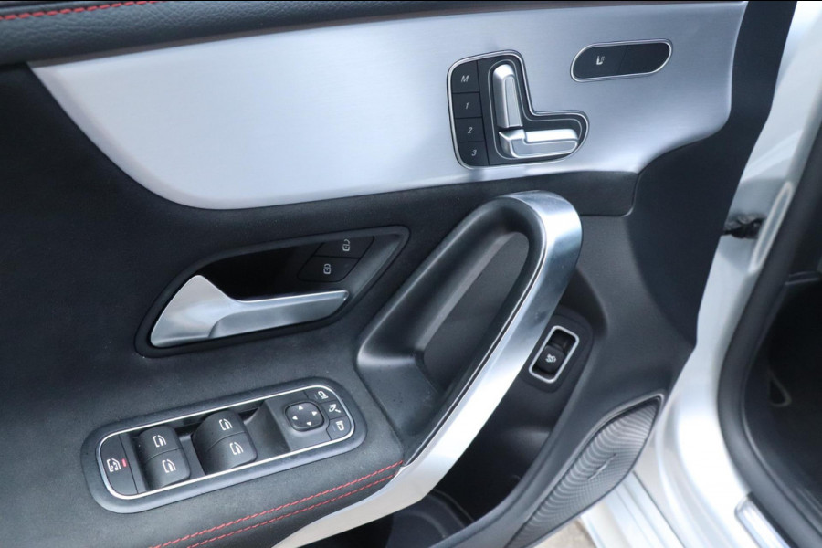 Mercedes-Benz CLA-Klasse 180 AMG | PANO - SFEER - VOLL!