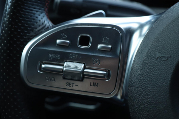 Mercedes-Benz CLA-Klasse 180 AMG | PANO - SFEER - VOLL!