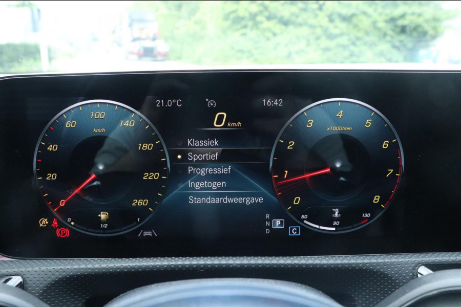 Mercedes-Benz CLA-Klasse 180 AMG | PANO - SFEER - VOLL!