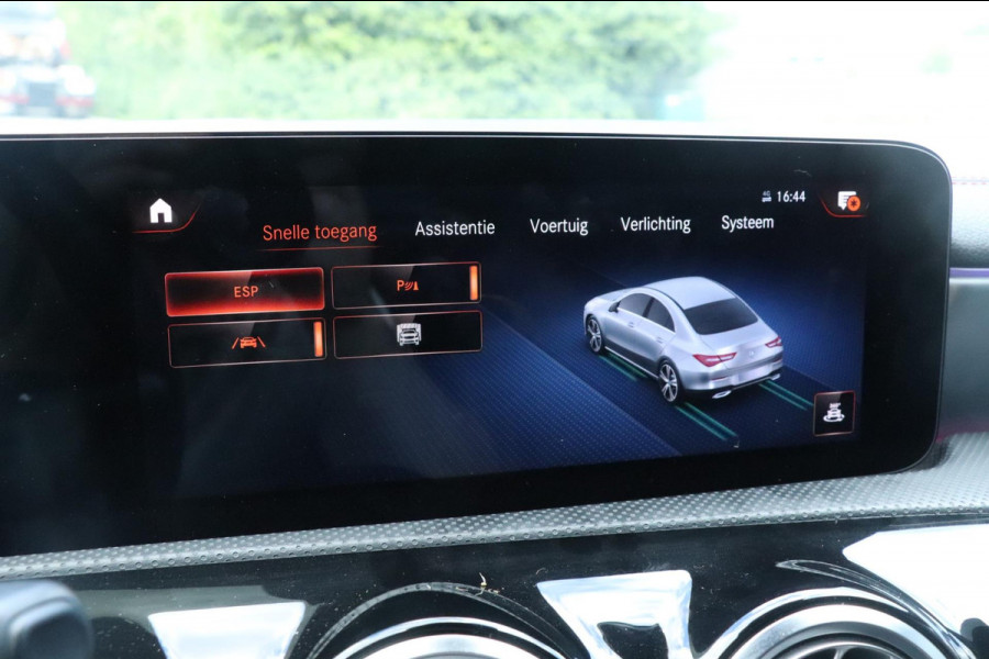 Mercedes-Benz CLA-Klasse 180 AMG | PANO - SFEER - VOLL!